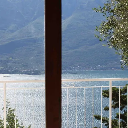 度假居 With Lake View And Saltwater Pool
