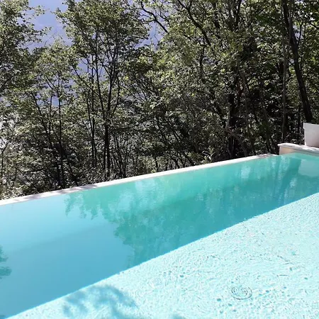 度假居 With Lake View And Saltwater Pool *